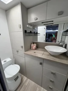 e7c4ad 18eb4c12910f40948887f4e229bd2f4dmv2 1