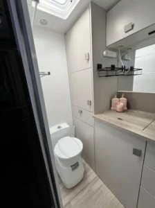 e7c4ad 3798e16eef544c61aca93643e3efa943mv2