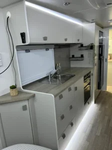 e7c4ad 55d2006d973841fd970a2e3dc016994amv2