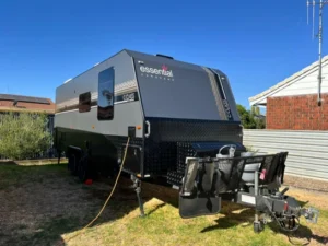 e7c4ad 74d8a386fdc24fb6a14eaf388dd3e656mv2