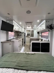 e7c4ad 871e01bd8feb4605af130331d5960938mv2