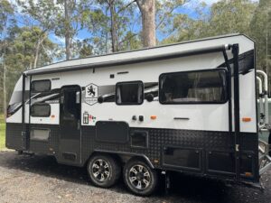 2020 Royal Flair Family | Find My Van | Caravan Sale Australia | Caravan Broker