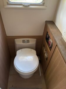 2014 Jayco Expanda Outback | Toilet | Find My Van | Caravan Broker | Caravan Sale Australia