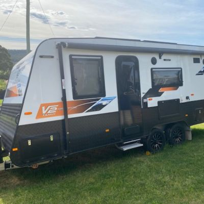2023 Viscount V2 Family 5 Berths On road