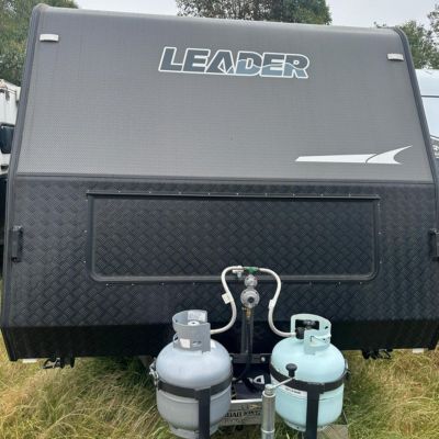 2023 Leader Gold LE 5 Berths Semi off road