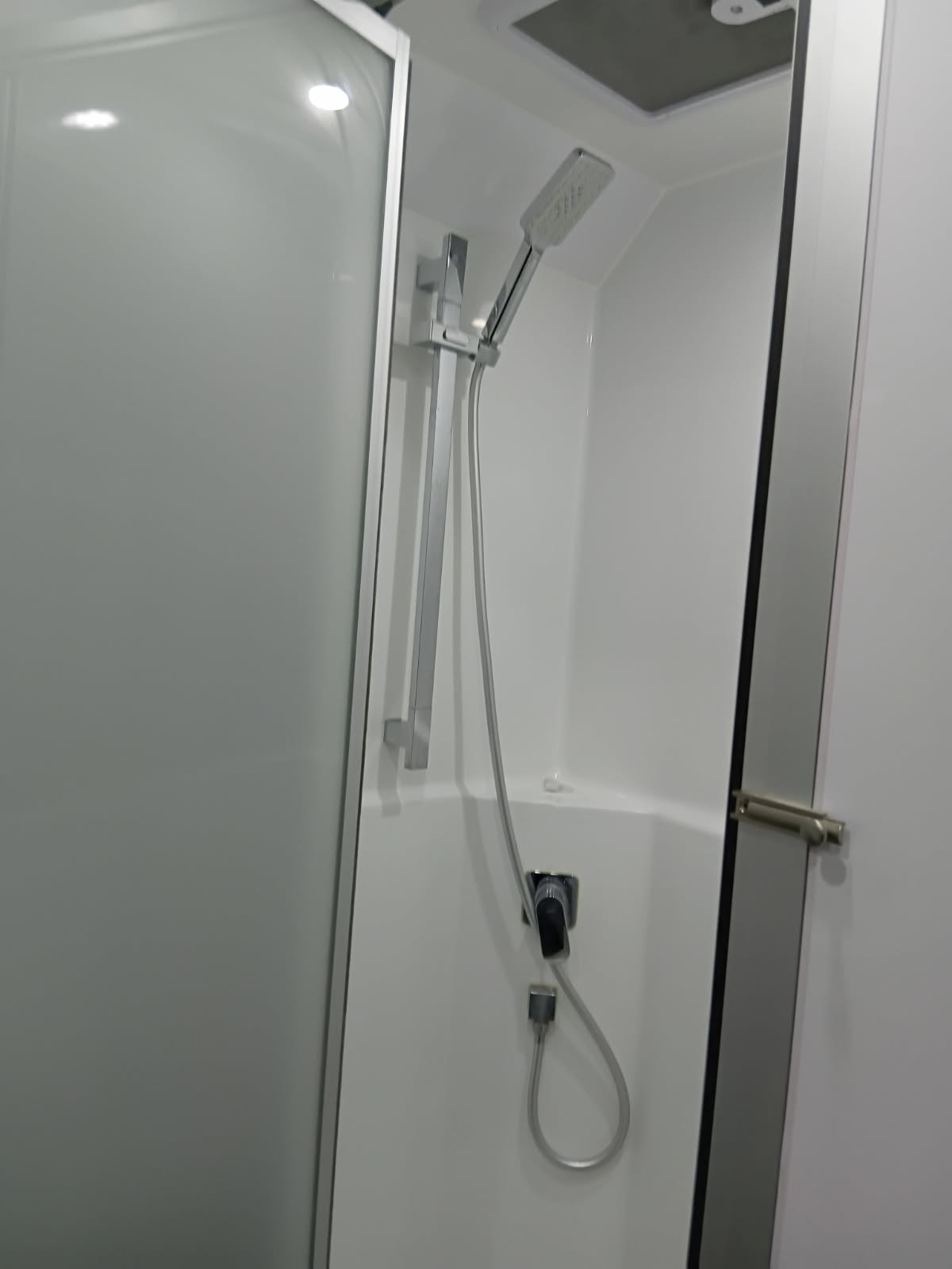 2023 Snowy River SRC 19 | Shower | Find My Van | Caravan Broker | Caravan for Sale QLD Australia