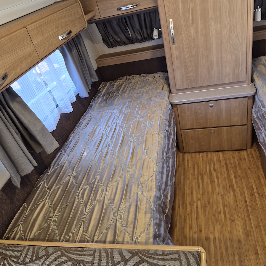 2013 Jayco Discovery Outback | Bed 2 | Find My Van | Caravan Broker | Caravan for Sale in NSW Australia
