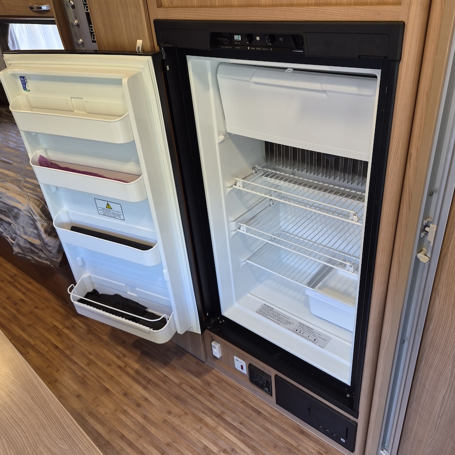 2013 Jayco Discovery Outback | Fridge 2 | Find My Van | Caravan Broker | Caravan for Sale in NSW Australia