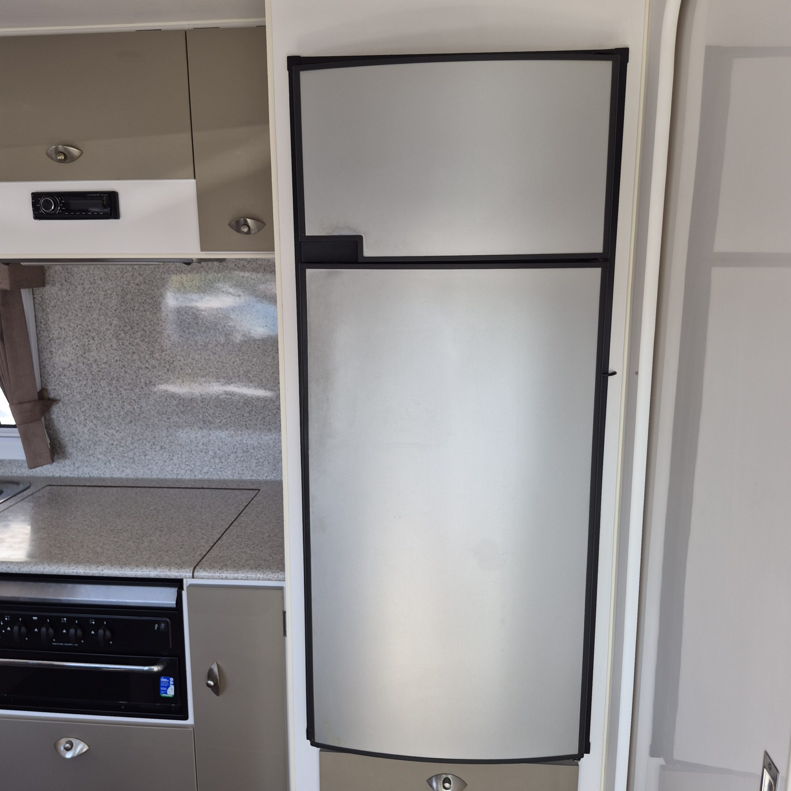 2014 Majestic Sierra Extreme | Fridge | Find My Van | Caravan Broker | Caravan for sale in SA Australia