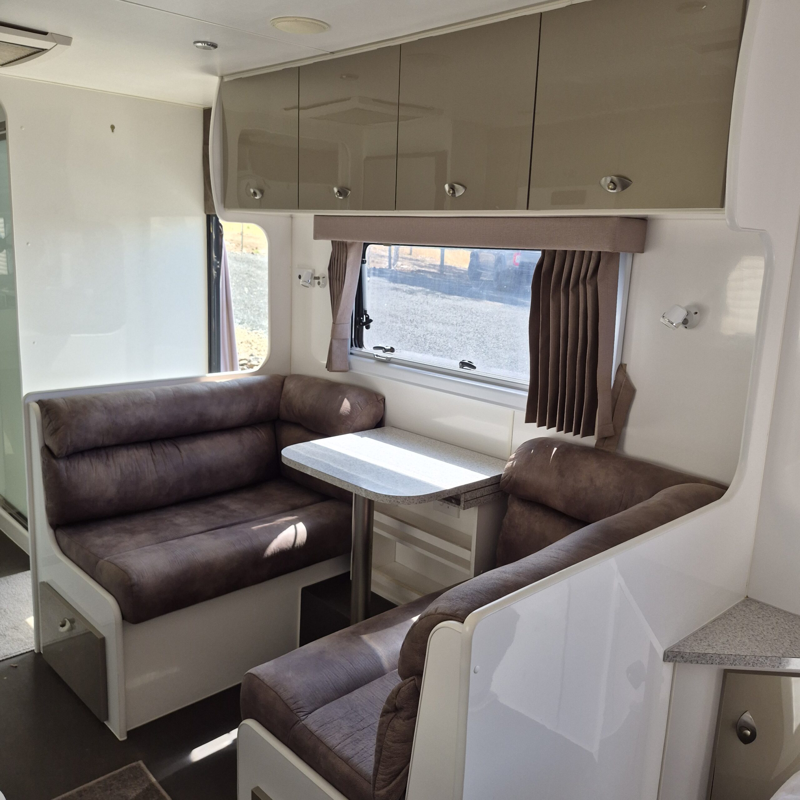 2014 Majestic Sierra Extreme | Lounge | Find My Van |Caravan Broker| Caravan for sale in SA Australia