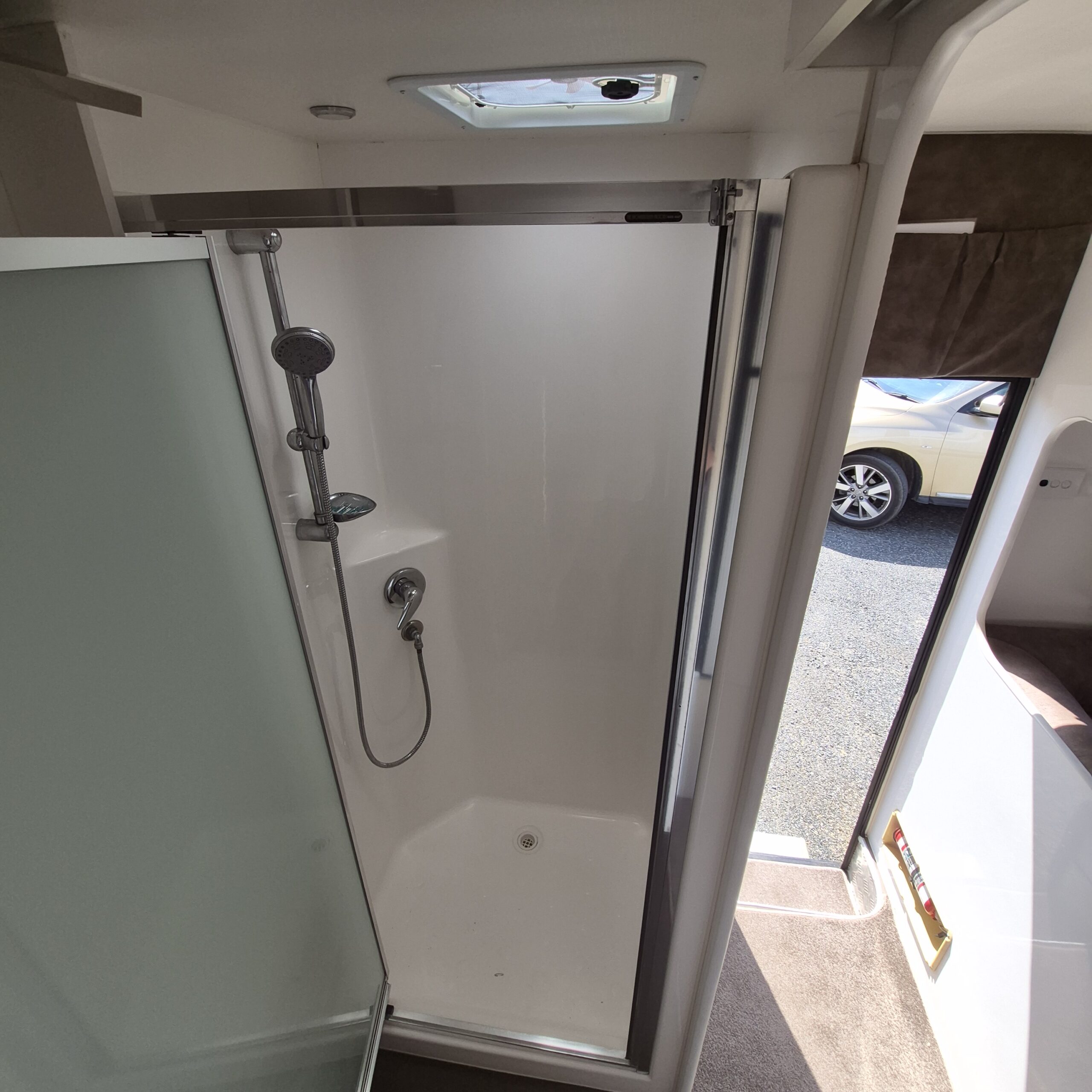 2014 Majestic Sierra Extreme | Shower | Find My Van | Caravan Broker | Caravan for sale in SA Australia