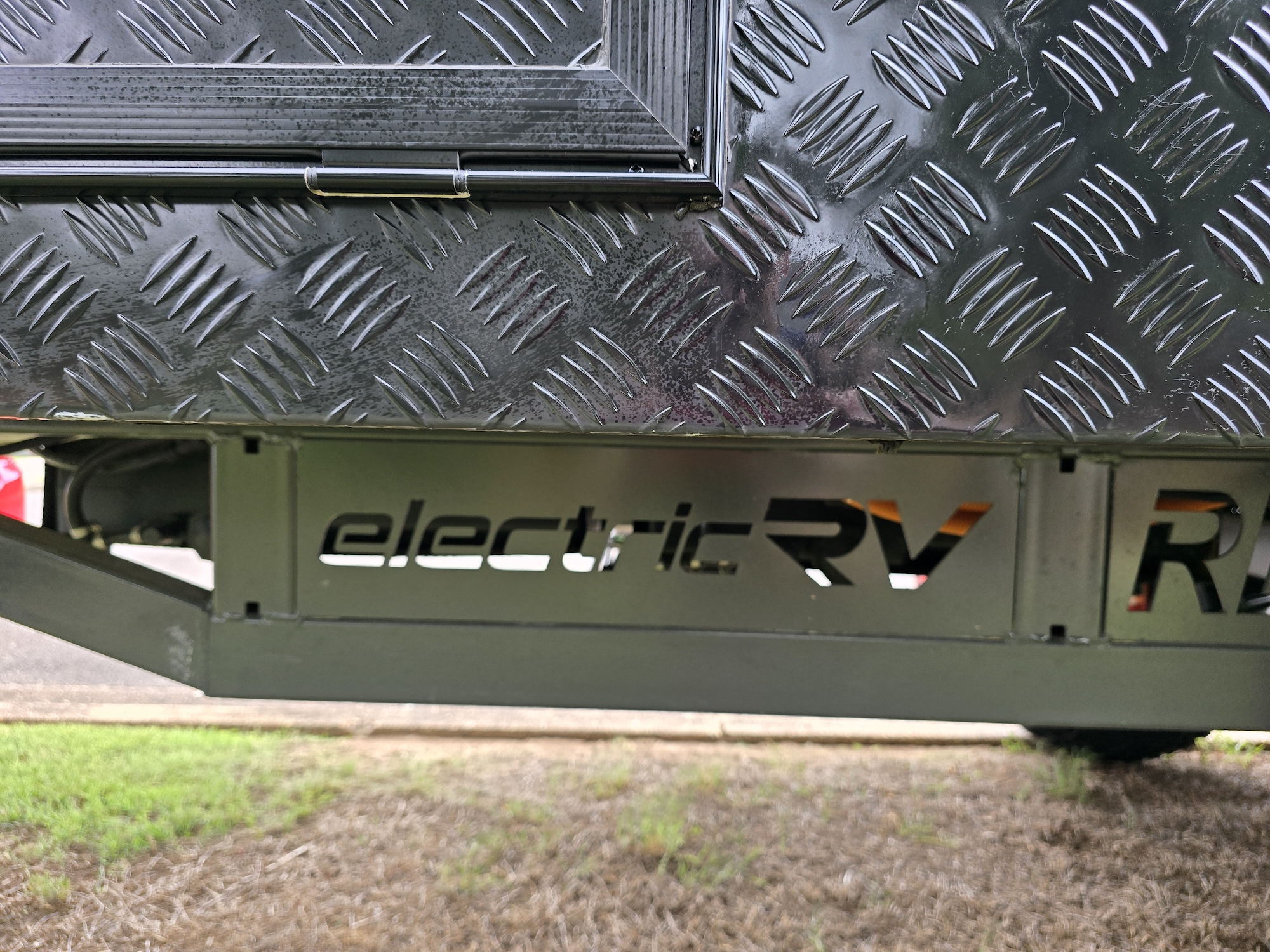 2024 ERV Retreat Exterior Find My Van – Caravan Broker – Caravan for Sale NSW Australia