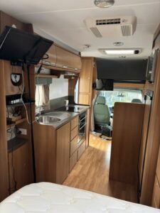 2010 Jayco Optimum Motorhome Find My Van Motorhome for Sale in QLD Australia13
