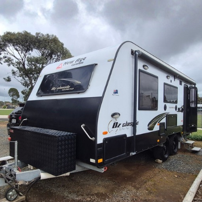 2017 New Age Oz Classic OZ20ES3 Up to 3 Berths Semi off road